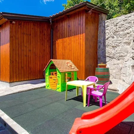 Holiday home Awesome In With Outdoor Swimming Pool Pasjak