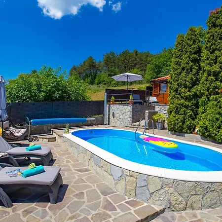 Awesome In With Outdoor Swimming Pool